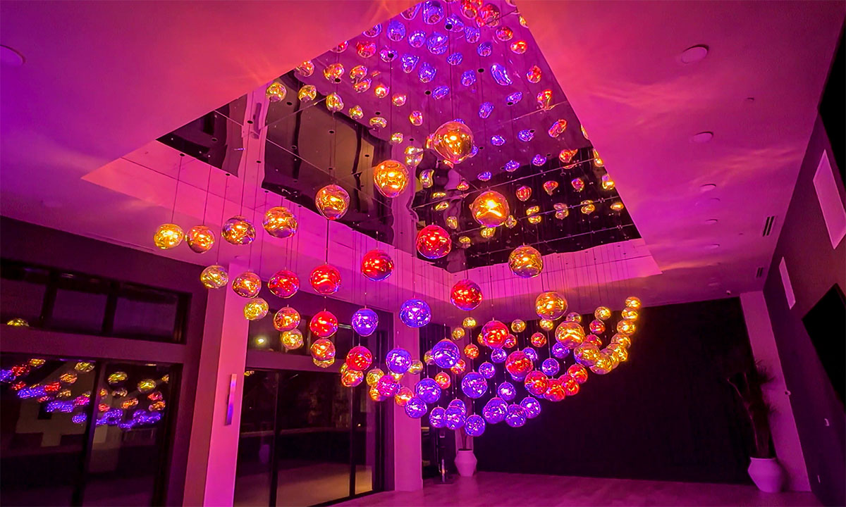 "Waves of Light" kinetic installation