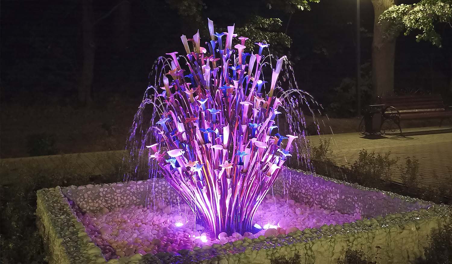 "Aqua-Flora" water public art installation - Фото №2