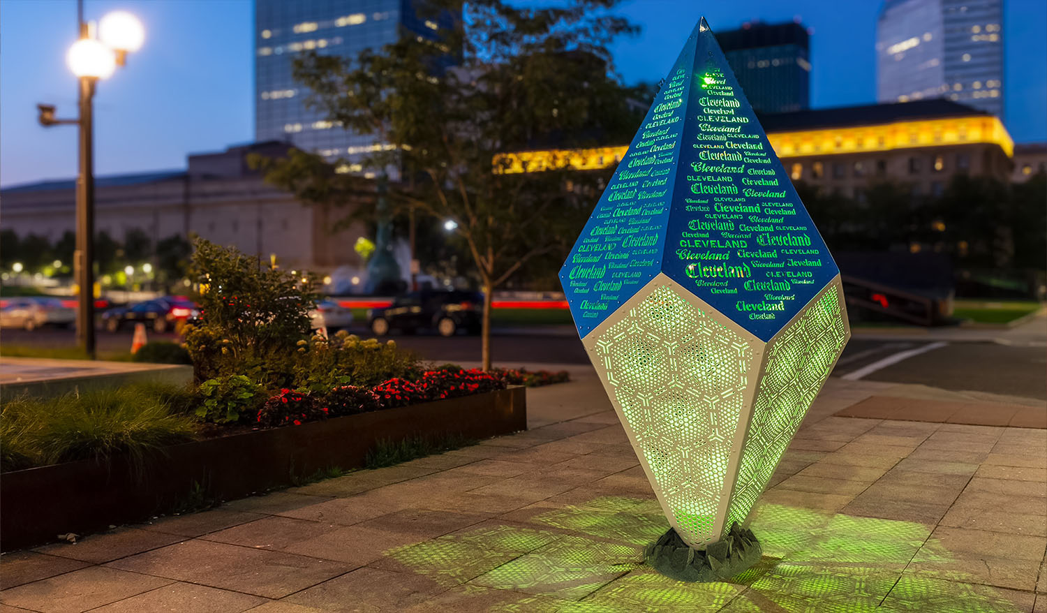 "Cleveland Crystal" public art installation - Фото №5